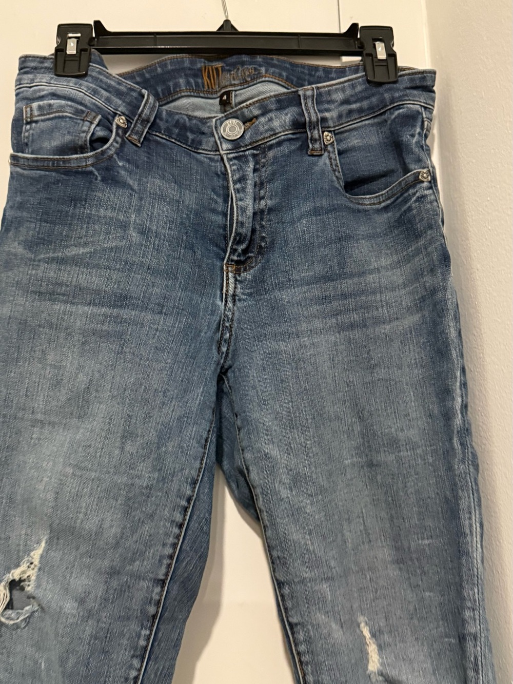 Kut from the Kloth Blue Distressed Boyfriend Jeans